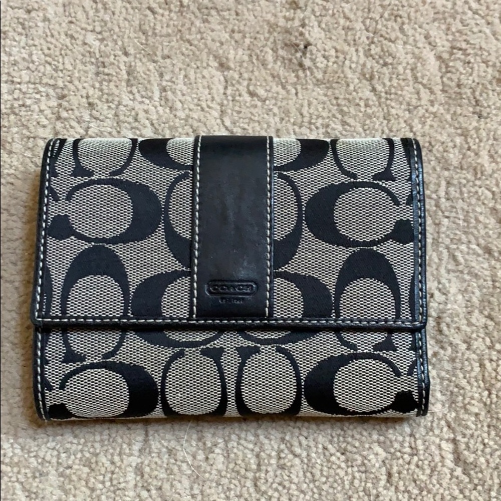 Coach signature wallet